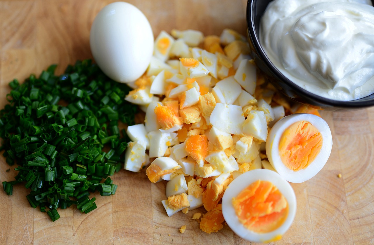 How to Make a Simple and Tasty Caprese Salad